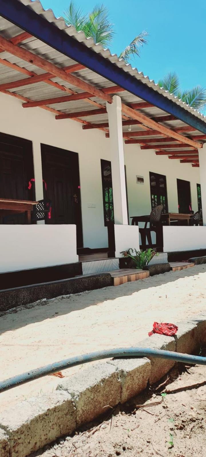 Nilaveli Beach Rooms 外观 照片