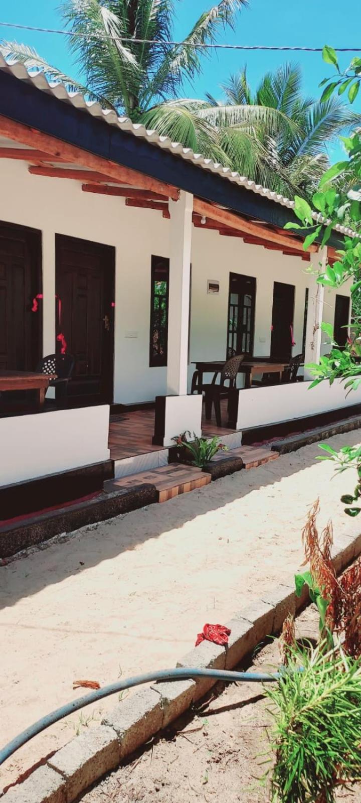 Nilaveli Beach Rooms 外观 照片