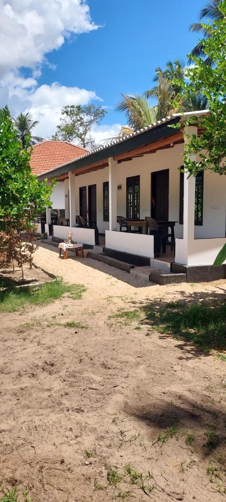Nilaveli Beach Rooms 外观 照片
