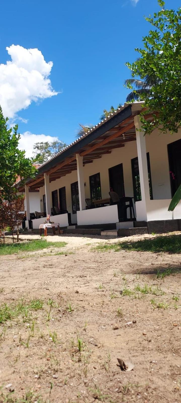 Nilaveli Beach Rooms 外观 照片