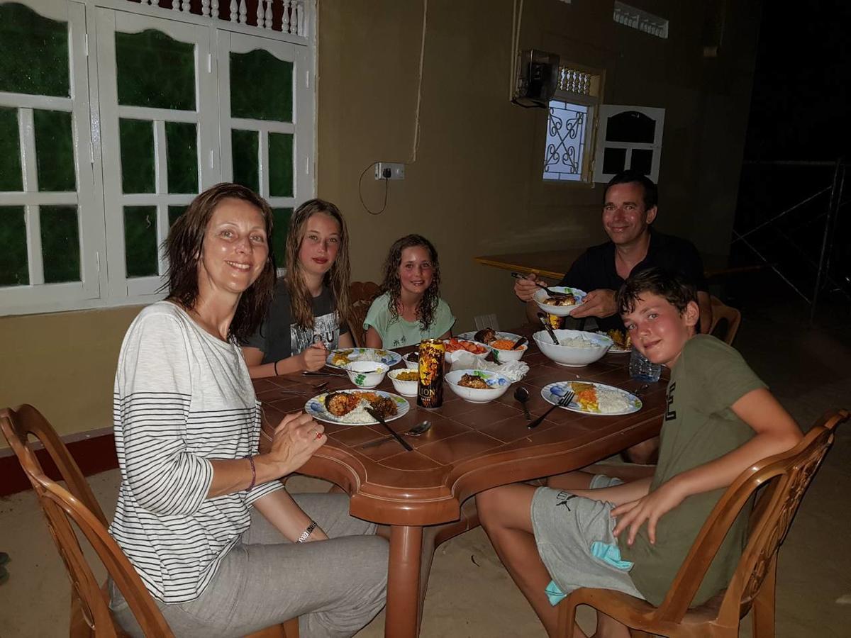 Nilaveli Beach Rooms 外观 照片